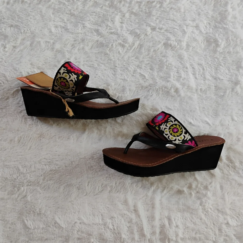 Acorn ArtWalk Leather Multi-Colored Woven Floral Boho Wedge Sandals